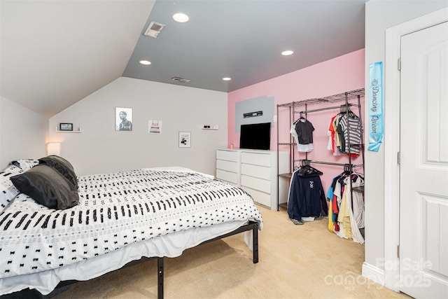 6603 Havencrest Dr, Denver, NC 28037 - bedroom featuring light colored carpet, recessed lighting, and vaulted ceiling