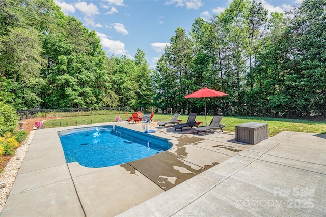 6603 Havencrest Dr, Denver, NC 28037 - view of pool featuring a patio and view of scattered trees