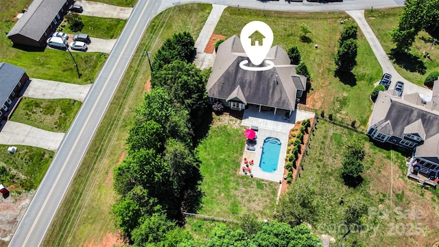 6603 Havencrest Dr, Denver, NC 28037 - bird's eye view of a pool area