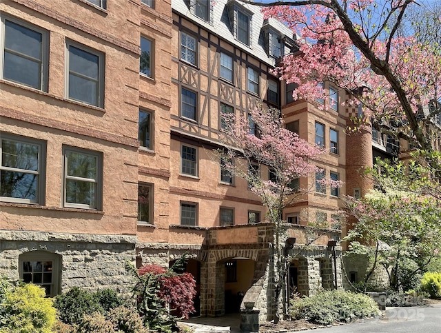 185 Macon Ave Unit 9B, Asheville, NC 28804 - view of apartment building / complex