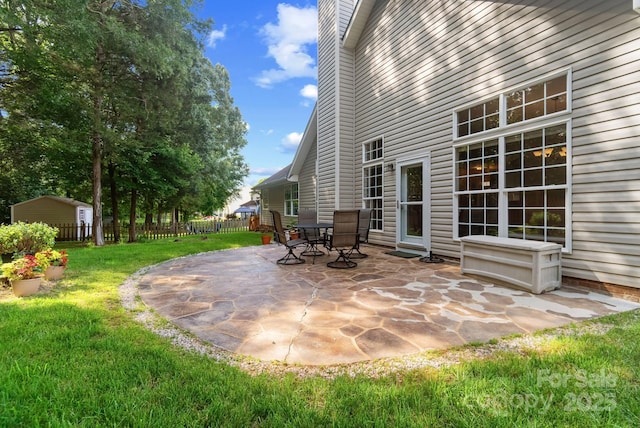 12013 Regent Ridge Ln, Charlotte, NC 28278 - view of patio