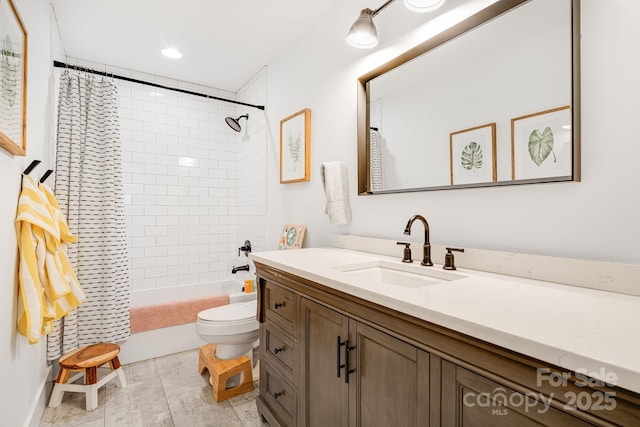 304 Magnolia Ridge Rd, Swannanoa, NC 28778 - bathroom with vanity, toilet, and shower / bath combo