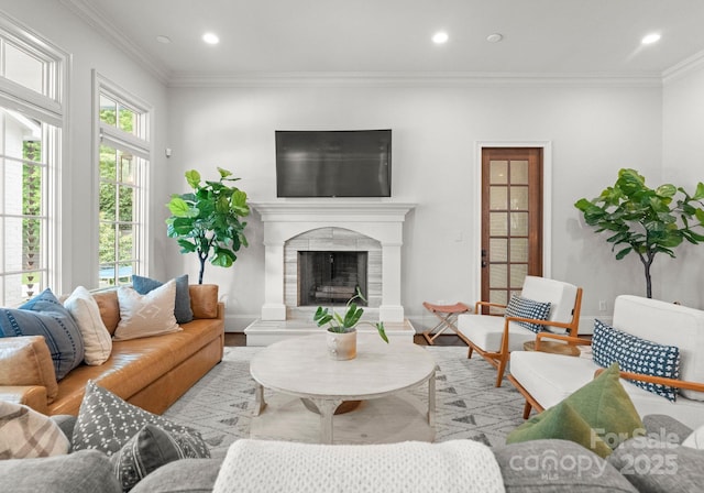 400 Hunter Ln, Charlotte, NC 28211 - living room featuring crown molding, wood finished floors, recessed lighting, a premium fireplace, and baseboards