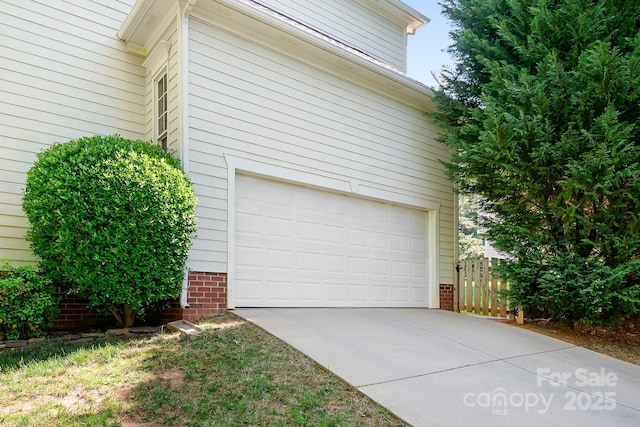 16028 Hallaton Dr, Huntersville, NC 28078 - garage with concrete driveway