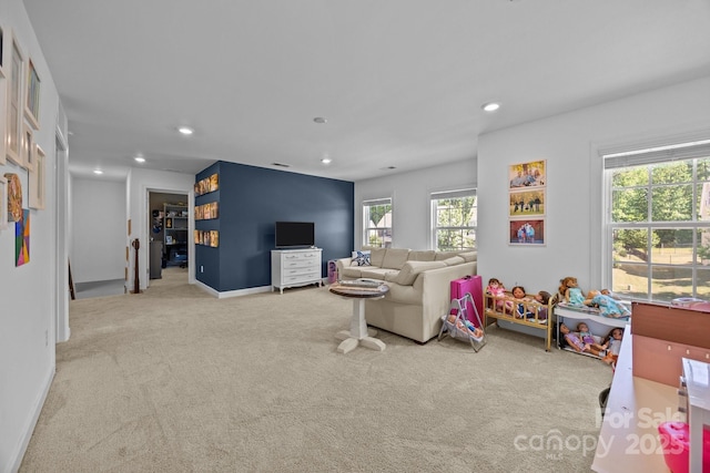 9871 Travertine Trl, Davidson, NC 28036 - living room featuring carpet, recessed lighting, and baseboards