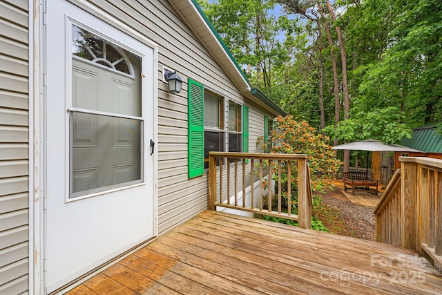 15 Robin Ln, Asheville, NC 28806 - view of wooden terrace