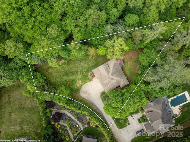 33 Village Pointe Ln, Asheville, NC 28803 - aerial view of property and surrounding area featuring property boundaries highlighted