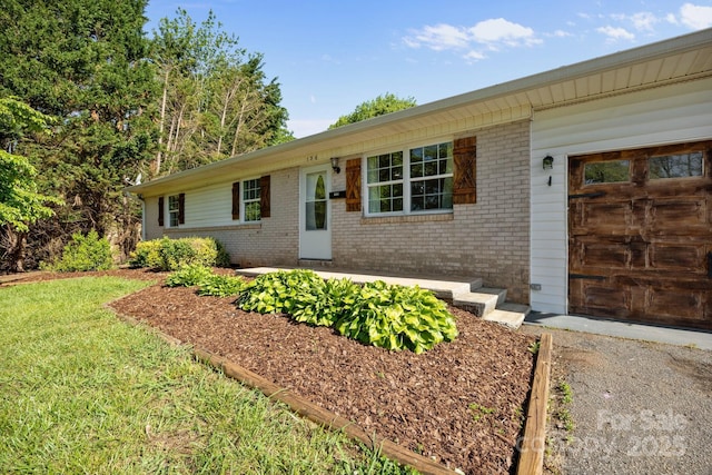 136 Kent Dr, Forest City, NC 28043 - photo 4