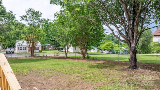 606 Hillcrest St, Hudson, NC 28638 - view of yard featuring fence