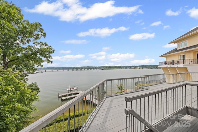 16108 Woolwine Rd, Charlotte, NC 28278 - wooden terrace featuring a water view