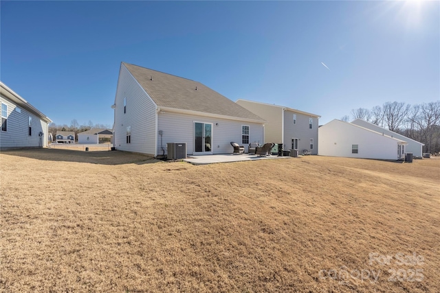 2754 Legacy Ridge Ln, Catawba, NC 28609 - back of property with a patio area, central air condition unit, and a lawn
