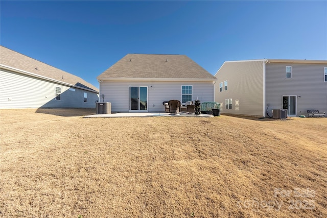 2754 Legacy Ridge Ln, Catawba, NC 28609 - back of property with a patio, central AC unit, and a lawn