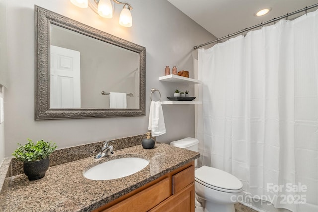 10421 Columbia Crest Ct, Charlotte, NC 28270 - full bath with vanity, a shower with curtain, and recessed lighting
