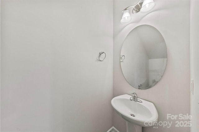 8505 Loxton Cir, Charlotte, NC 28214 - bathroom with a sink