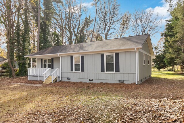 1637 Sumner Dr, Rock Hill, SC 29732 - view of front facade featuring a shingled roof and crawl space