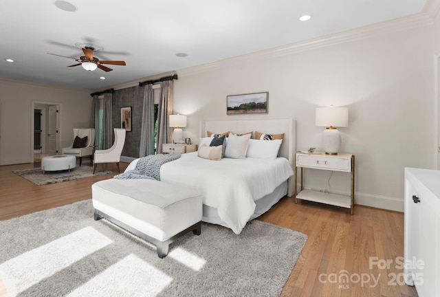 4429 Cameron Oaks Dr, Charlotte, NC 28211 - bedroom featuring ornamental molding, light wood-type flooring, recessed lighting, a ceiling fan, and baseboards