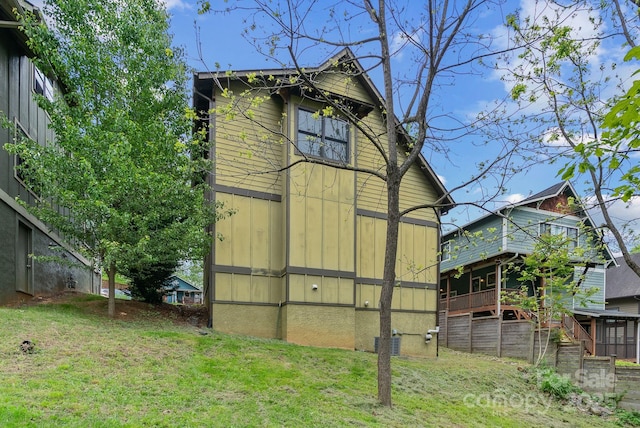 38 Unadilla Aly, Asheville, NC 28803 - view of side of property with a yard