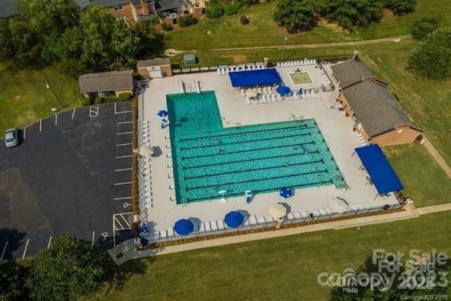8017 Prince George Rd, Charlotte, NC 28210 - bird's eye view of a pool area