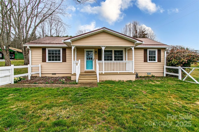 view of front facade featuring covered porch and crawl space