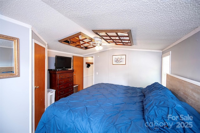 475 Dot Faris Rd, Catawba, SC 29704 - bedroom with a textured ceiling and crown molding