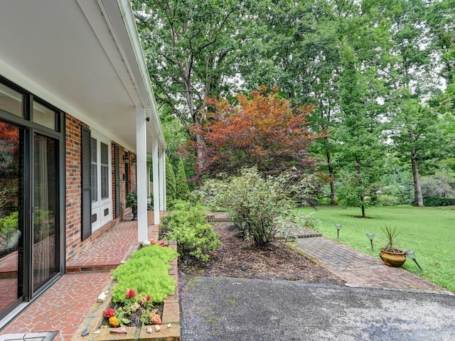 3221 Debbie Dr, Hendersonville, NC 28791 - photo 4