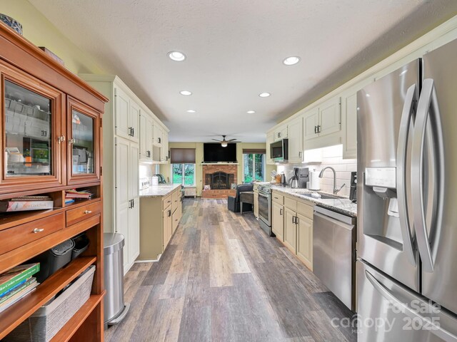 3221 Debbie Dr, Hendersonville, NC 28791 - photo 15