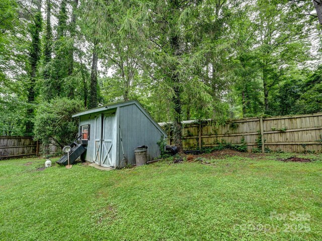 3221 Debbie Dr, Hendersonville, NC 28791 - photo 34