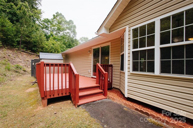 207 Lakeview Dr, Marion, NC 28752 - photo 13