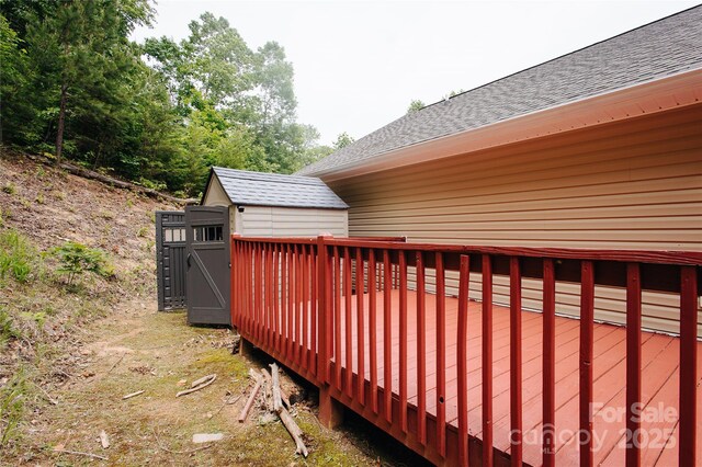 207 Lakeview Dr, Marion, NC 28752 - photo 14