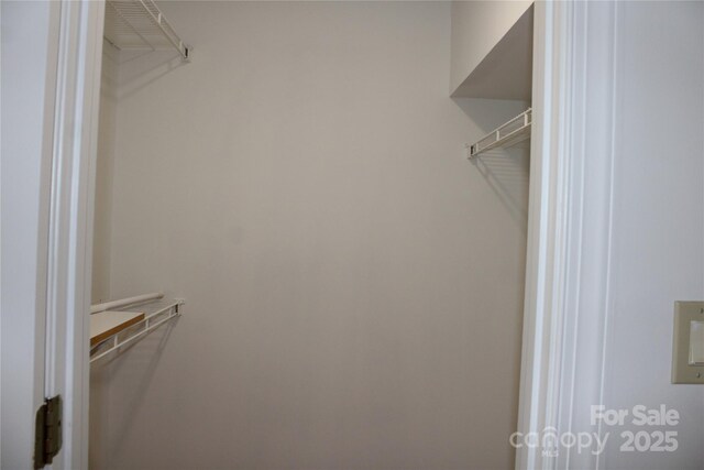 14621 Waterside Dr, Charlotte, NC 28278 - view of walk in closet