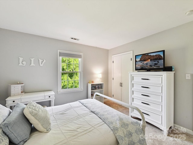 2315 Lawton Bluff Rd, Charlotte, NC 28226 - bedroom featuring baseboards and light colored carpet