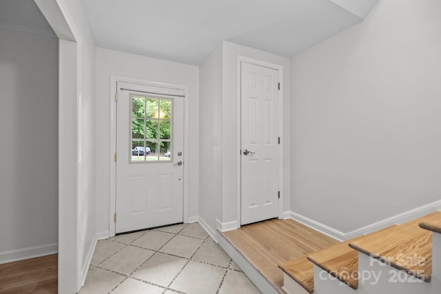 6713 William Harry Ct, Charlotte, NC 28211 - foyer featuring baseboards