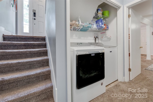 679 Fairforest Rd, Chester, SC 29706 - laundry area featuring washing machine and clothes dryer, light carpet, and indoor wet bar