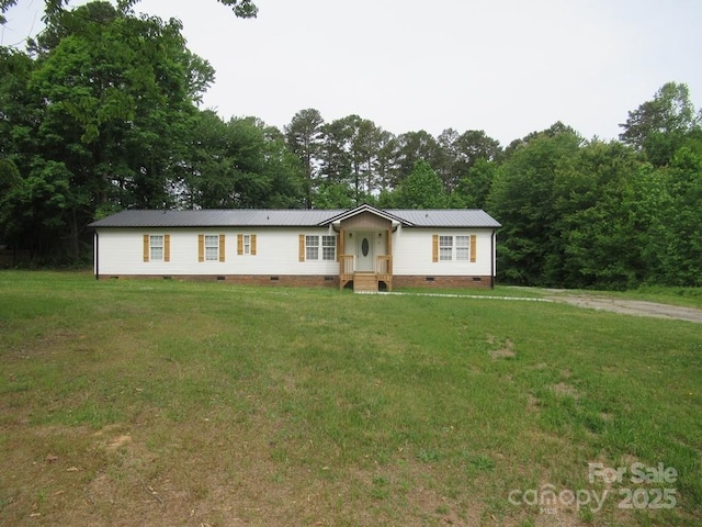 3315 Buffalo Shoals Rd, Newton, NC 28658 - manufactured / mobile home featuring crawl space and a front yard