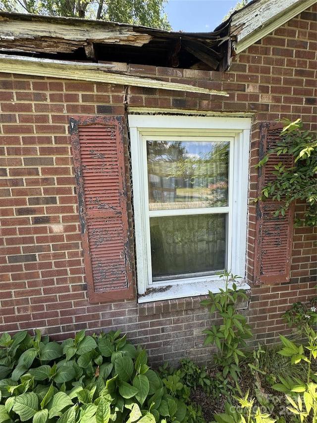 31 Conrad St, Lexington, NC 27295 - exterior view of brick siding