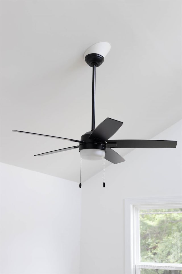 424 Airline Ave, Shelby, NC 28150 - detailed view of ceiling fan