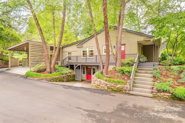 47 Lakeview Rd, Asheville, NC 28804 - mid-century home featuring stairs
