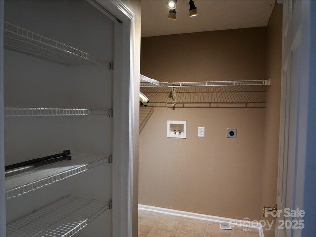 37 S Woodridge View Ct, Hendersonville, NC 28791 - washroom featuring washer hookup, hookup for an electric dryer, and baseboards