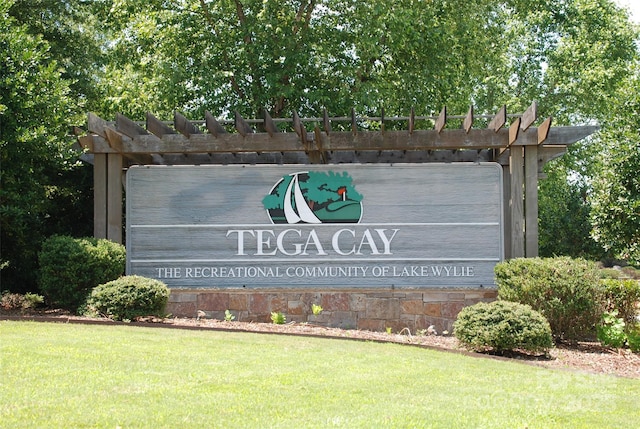 27037 Tidal Way, Tega Cay, SC 29708 - community / neighborhood sign with a yard