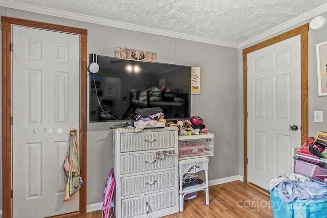 4155 Slanting Bridge Rd, Sherrills Ford, NC 28673 - playroom with wood finished floors, baseboards, and a textured ceiling