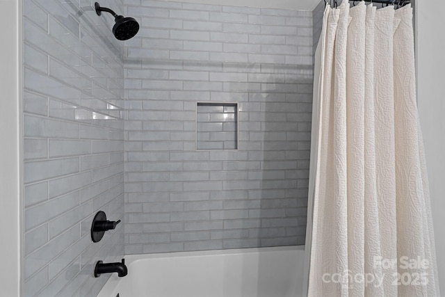 9564 Regent Dr, Davidson, NC 28036 - bathroom with shower / bathtub combination with curtain