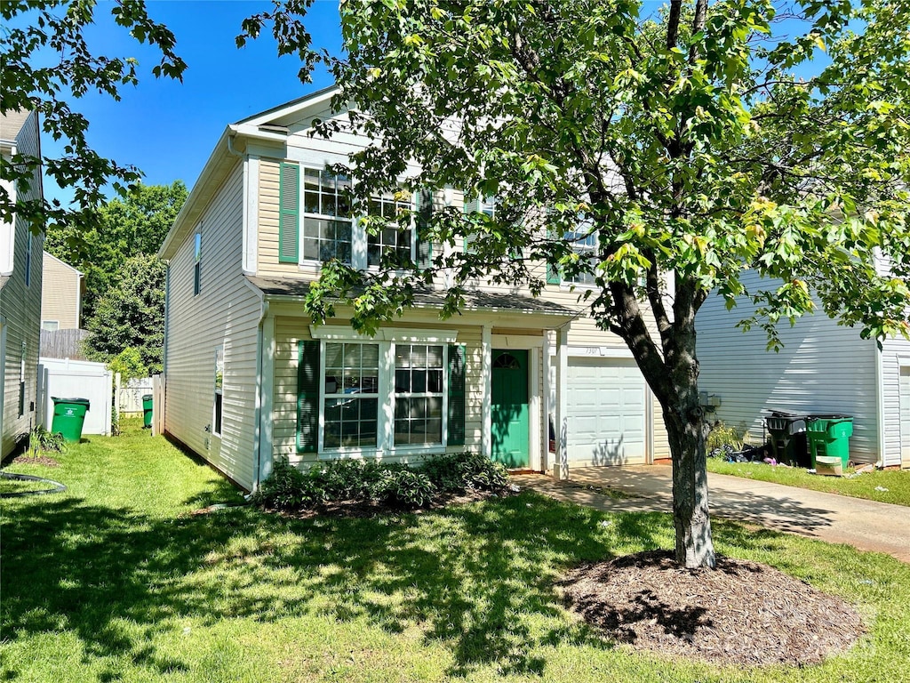 7307 Mitzi Deborah Ln, Charlotte, NC 28269 - view of front facade with driveway