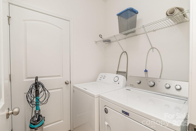 12792 Clydesdale Dr, Midland, NC 28107 - clothes washing area featuring washing machine and clothes dryer