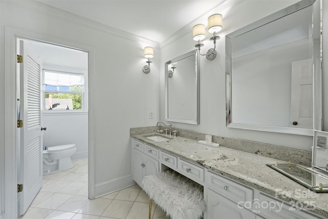 5806 Bentway Dr, Charlotte, NC 28226 - bathroom featuring toilet, vanity, baseboards, and ornamental molding