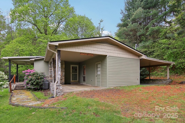 51 Atari Rd, Waynesville, NC 28786 - view of side of property