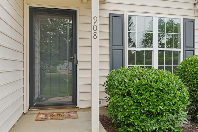 view of property entrance