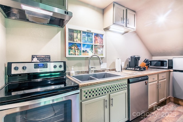58 Great Aspen Way, Black Mountain, NC 28711 - kitchen with appliances with stainless steel finishes, range hood, a sink, light countertops, and vaulted ceiling