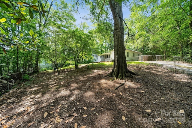 1917 Tom Sadler Rd, Charlotte, NC 28214 - view of yard