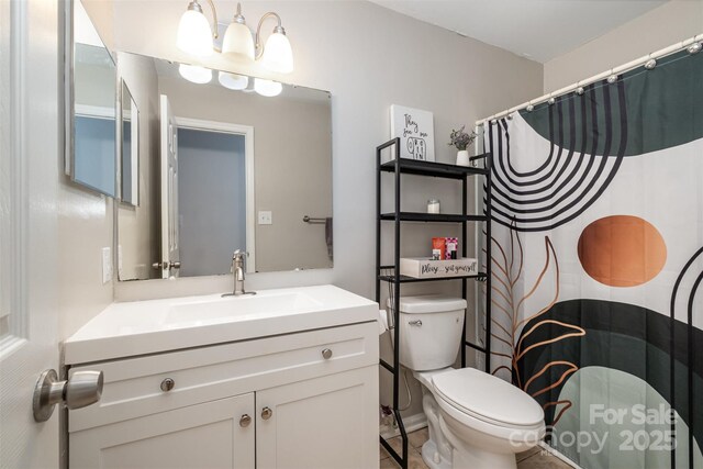 8544 Houston Ridge Rd, Charlotte, NC 28277 - full bath featuring toilet, vanity, and a shower with curtain