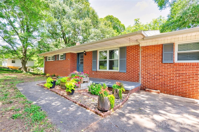 619 E Sanders Rd, Shelby, NC 28150 - ranch-style home featuring brick siding